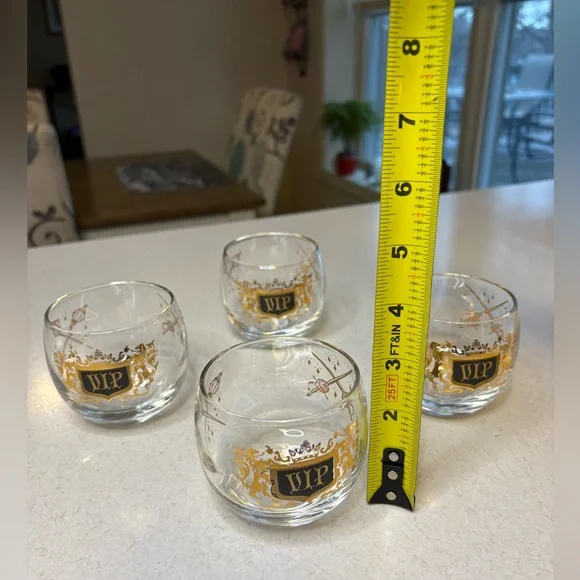 Set of 4 Vintage Mid-Century Modern “VIP” Cocktail Glasses - Picture 5 of 6